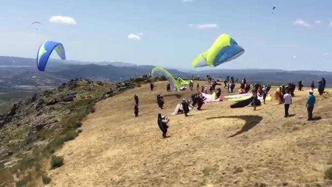 Parapente en Arroyomolinos de León